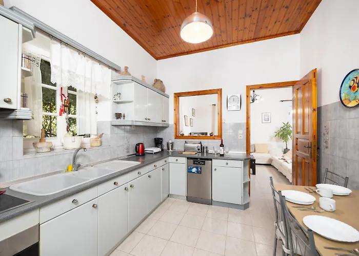 Afroditi Villa *